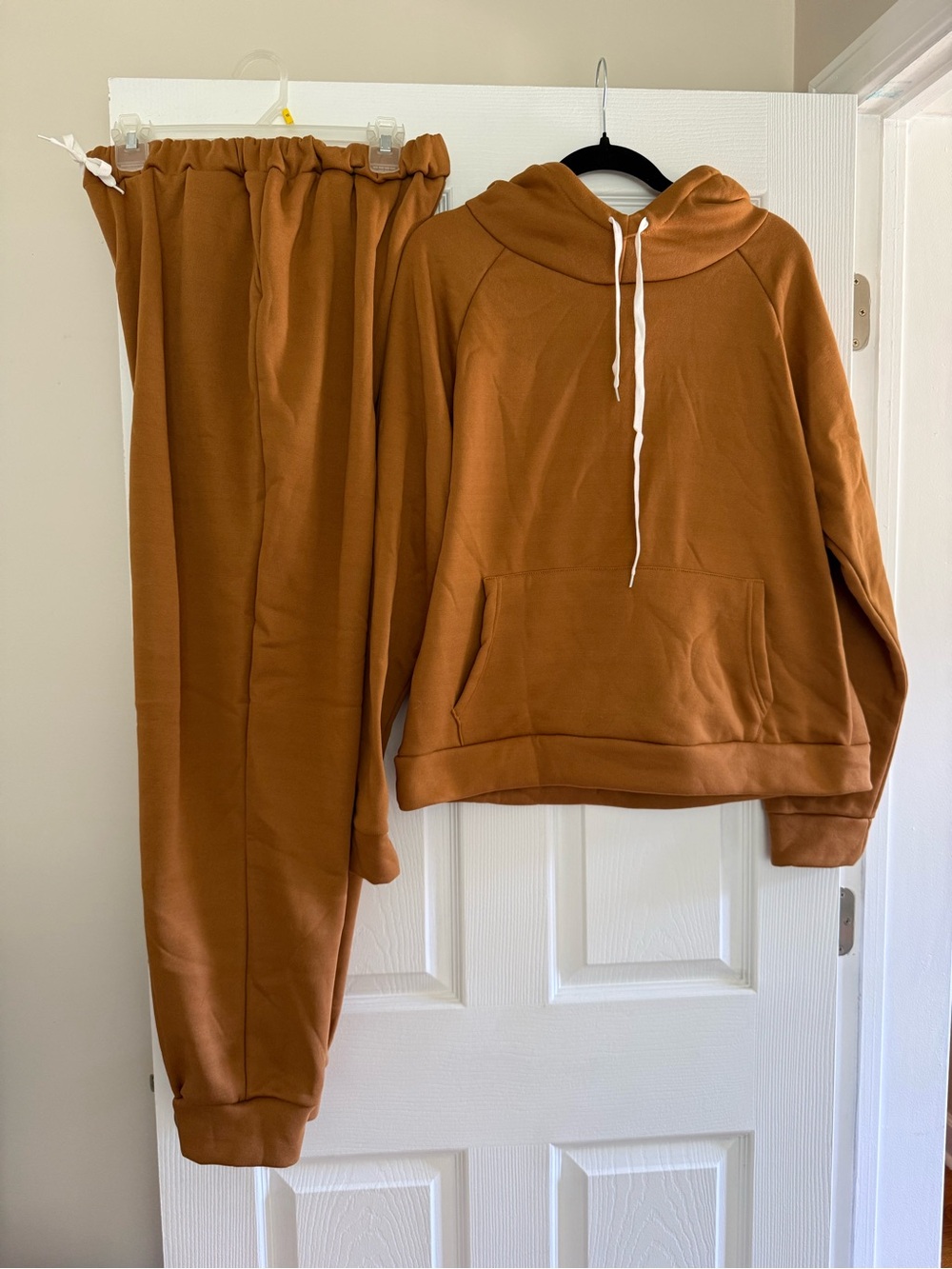 Amazon Rust Brown Hoodie & Jogger Set